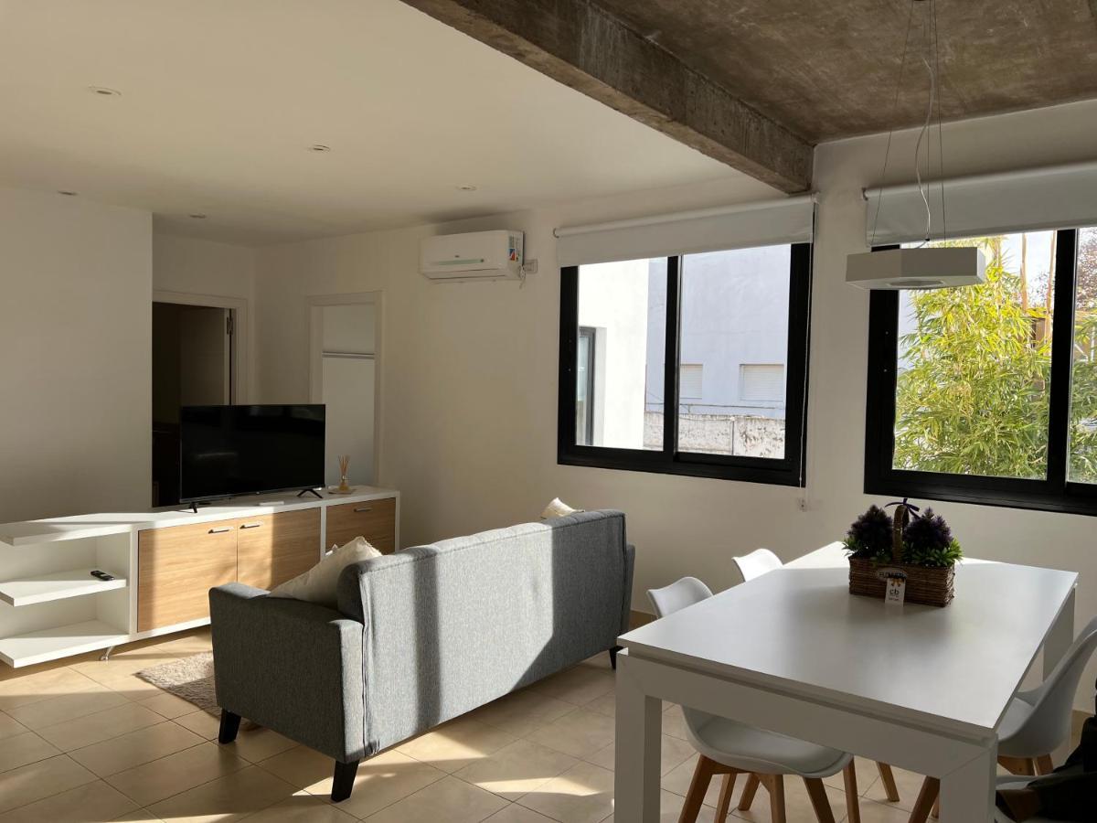 Cbmona Suites 梅塞德斯镇 外观 照片