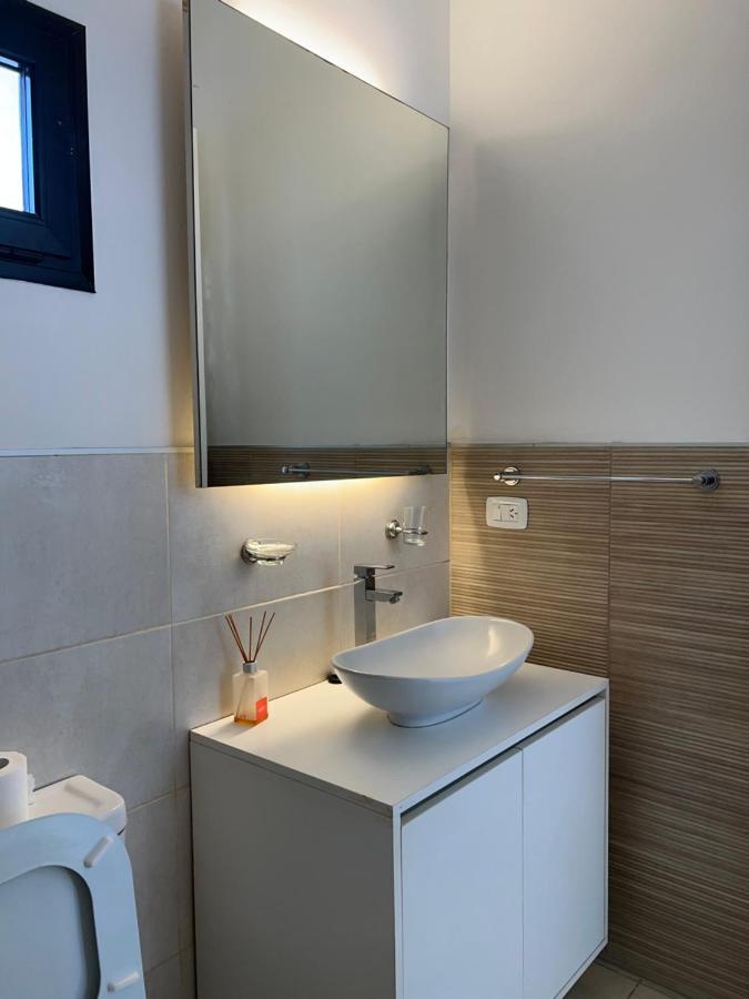 Cbmona Suites 梅塞德斯镇 外观 照片